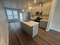 Building Photo - Fresh Annafeld Townhome — Don’t Miss This One