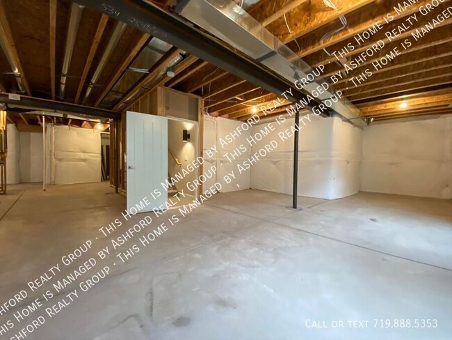 Building Photo - 1279 Foothills Farm Way