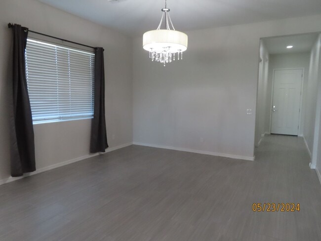 Building Photo - Beautiful 4 Bedroom 3 Bath Home in Gated C...