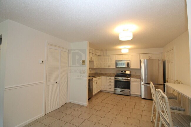 Building Photo - 50 Brookside Dr