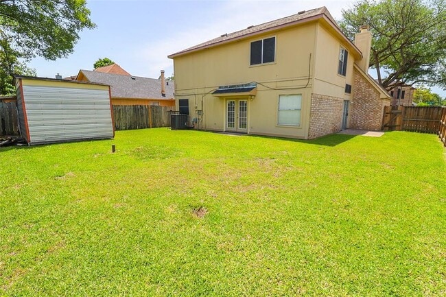Building Photo - 1546 Ridgebriar Dr
