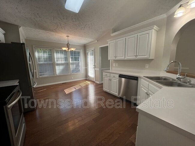 Building Photo - 3539 Harrisburg Dr