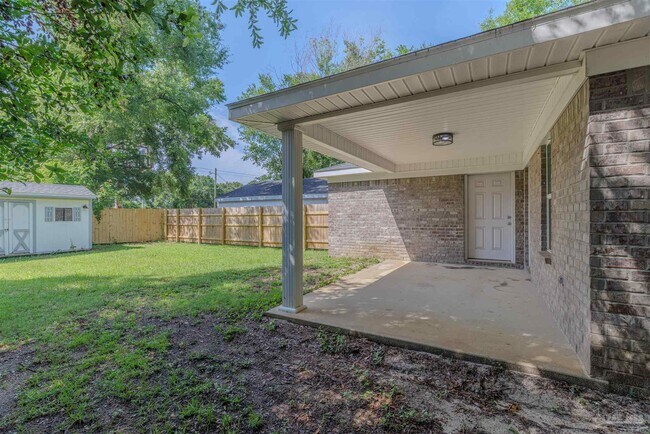 Building Photo - 7 Marine Dr