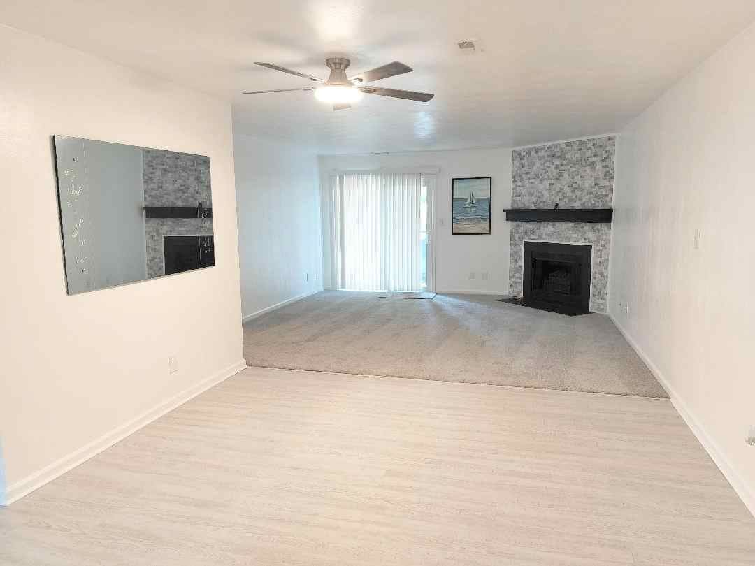 Building Photo - 500 Barberton Dr