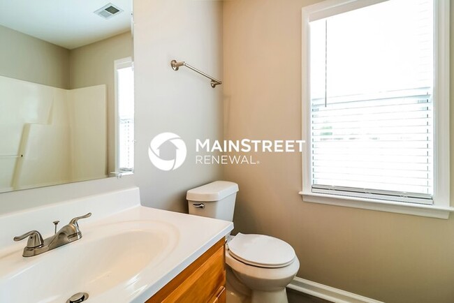 Building Photo - 3 Bedroom Pet-Friendly Home in Willow Spring, NC with Main Street Renewal