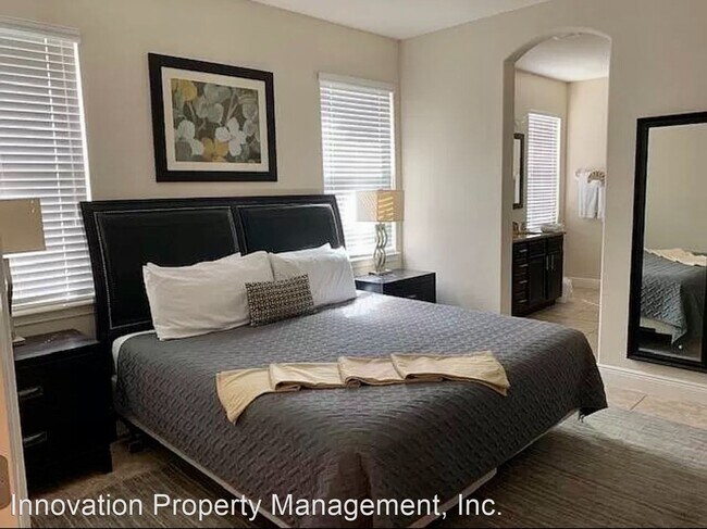 Building Photo - 4 br, 3.5 bath House - 8103 Roseville Blvd