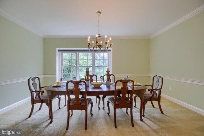 Building Photo - 1886 Conard Rd