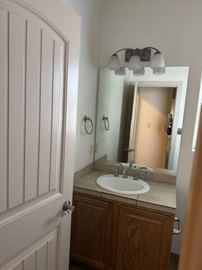 Building Photo - Three Bedroom, 2 Bath Home For Rent