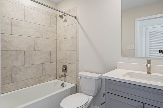 Building Photo - 31515 Deep Pond Ln