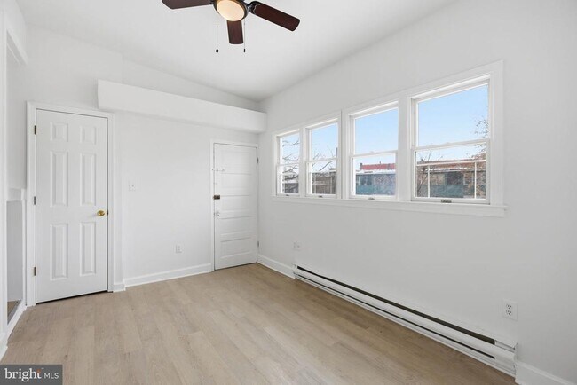 Building Photo - 4026 9th St NE