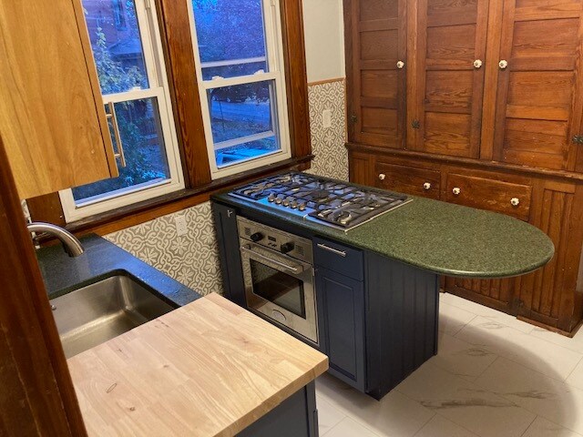 kitchen - 117 Green St