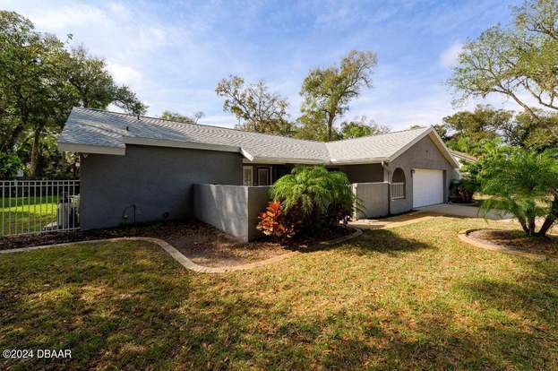 Building Photo - 4 Baywood Dr