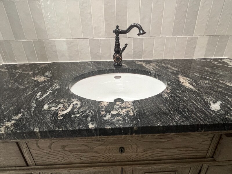 Building Photo - 734 47th St