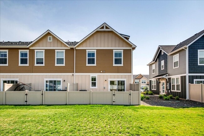 Building Photo - Two Story Townhome Located Off Of Amity & ...