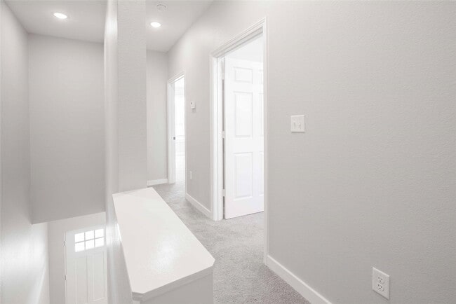 Building Photo - 2101 Reinke Rd