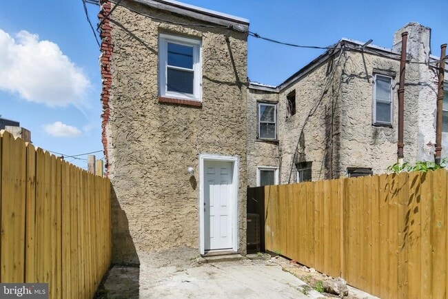 Building Photo - 937 N 45th St
