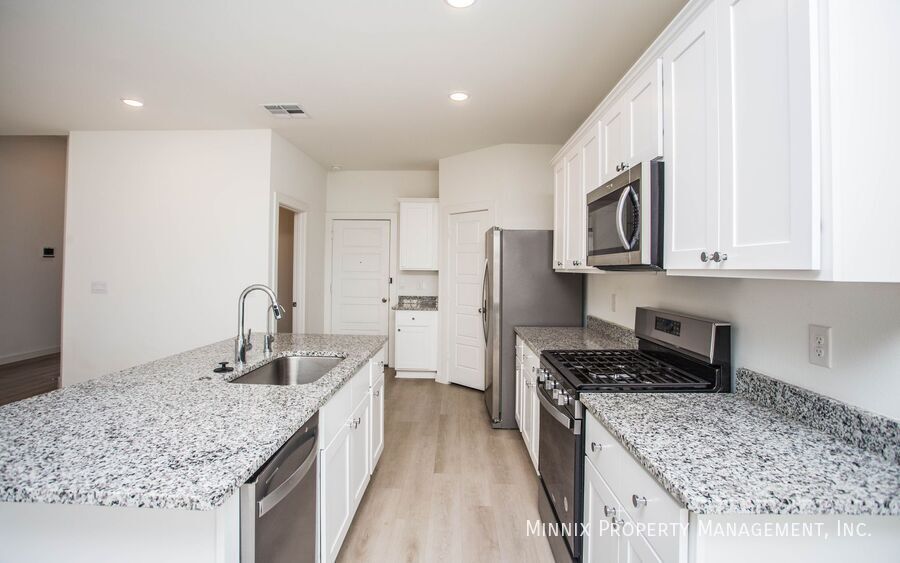 Building Photo - 7817 93rd St