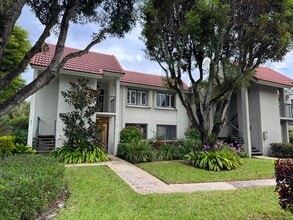 Building Photo - 5750 Fairway Park Ct