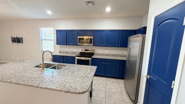 Building Photo - 37844 W Amalfi Ave