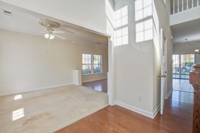 Building Photo - 156 Red Leaf Blvd