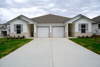 Building Photo - 1123 Stone Vly Rd