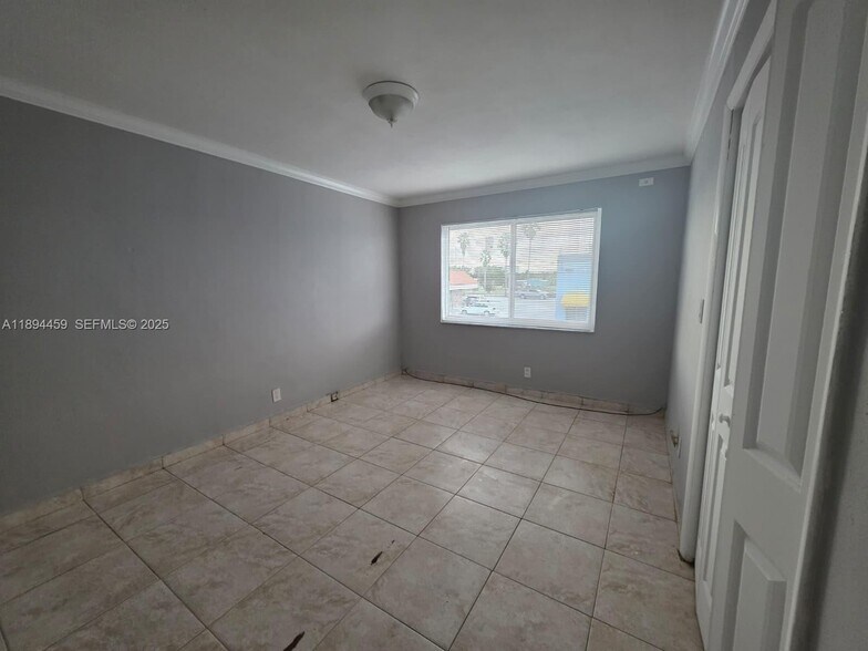 Building Photo - 11005 SW 1st St