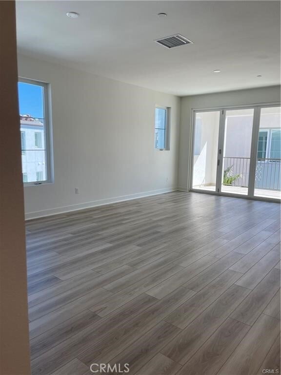 Building Photo - 3327 Doheny Way