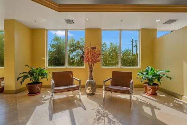Building Photo - 3500 Coral Way