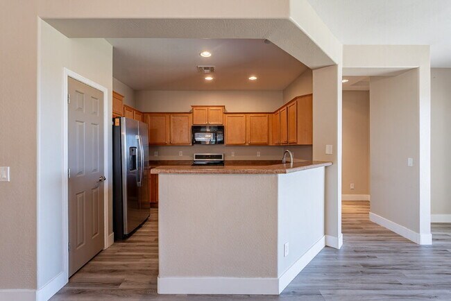 Building Photo - 7599 W Springfield Wy