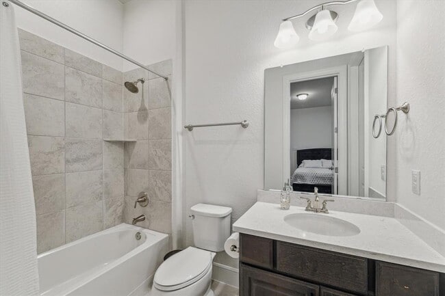Building Photo - 3954 Kelley Pond Dr