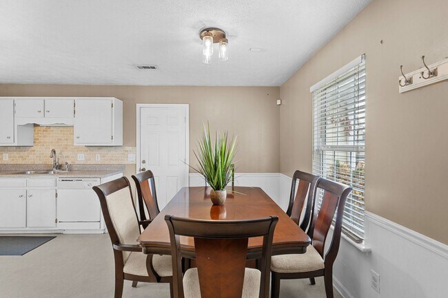 Building Photo - 3 br, 2 bath House - 1804 Gypsy Court