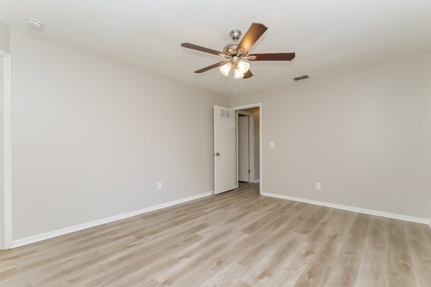 Building Photo - 15706 Crying Wind Dr