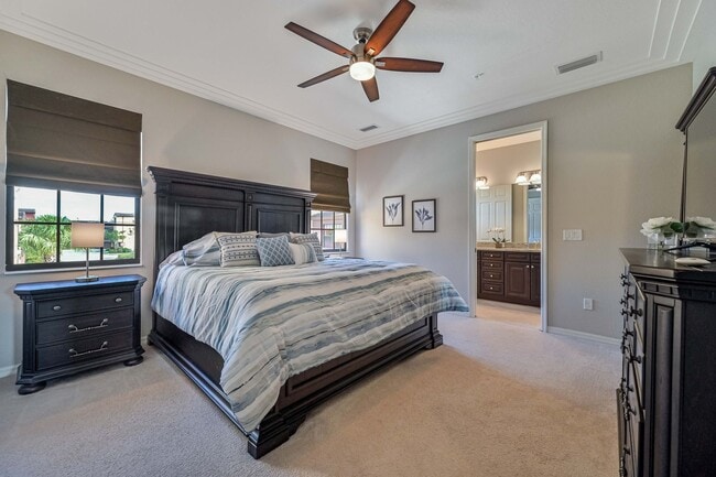 Building Photo - AVAILABLE April - 2/2.5 Townhome with 1 Car garage in Paseo!