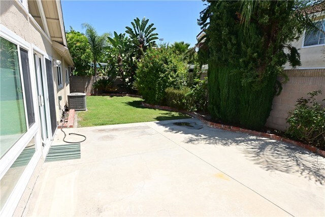 Building Photo - 9550 Avenida Monterey