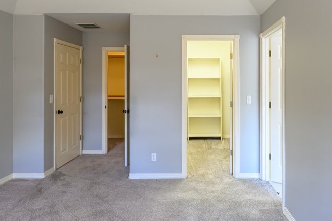 Building Photo - 4677 Calumet Way