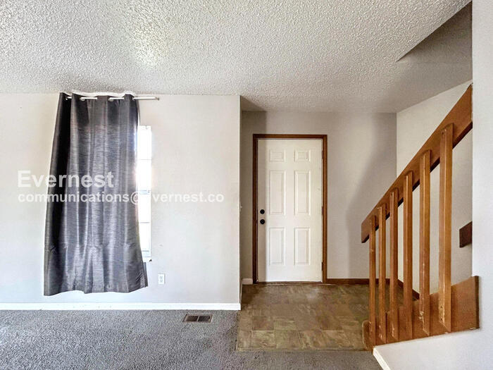 Building Photo - 663 Seawell Dr