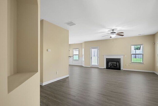 Building Photo - 2375 Morgan Farm Dr