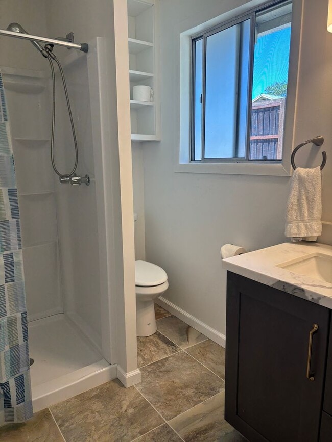 Building Photo - Large Renovated Studio on Large Lot