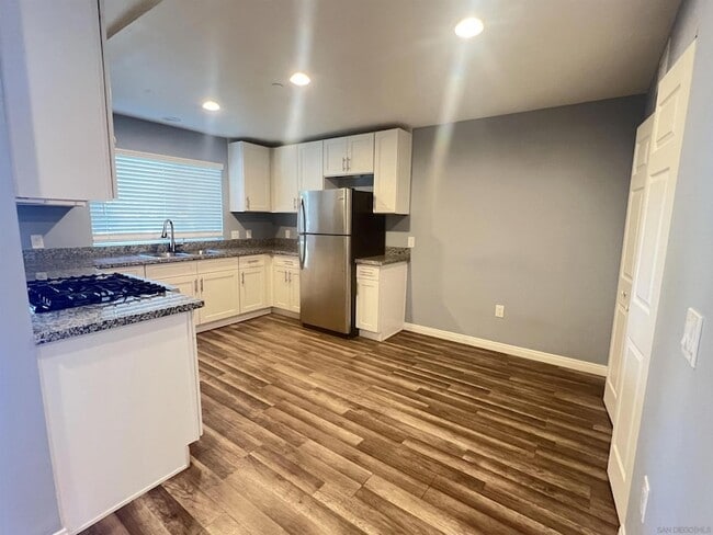 Building Photo - 4338-4338 53rd St