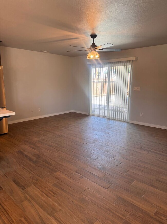 Building Photo - Newly Remolded 3 Bedroom, 2 Bath Home