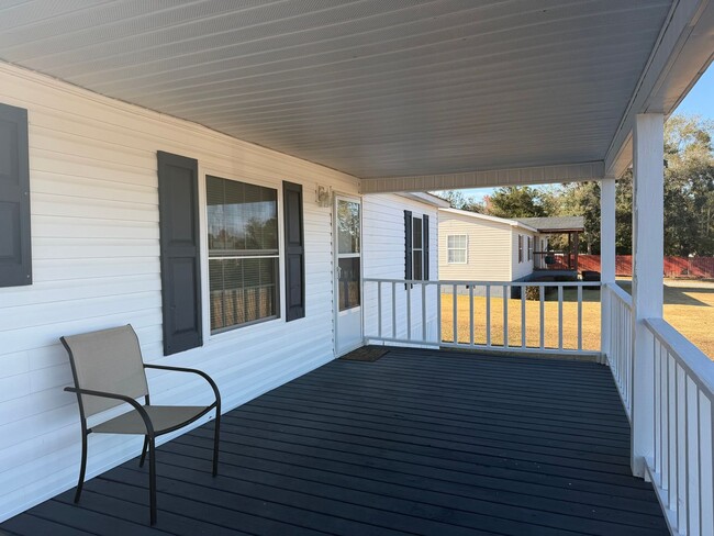 Building Photo - 3 Bed/2 Bath Mobile