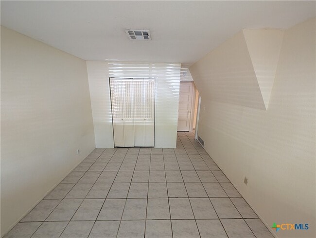 Building Photo - 164 S Union Ave