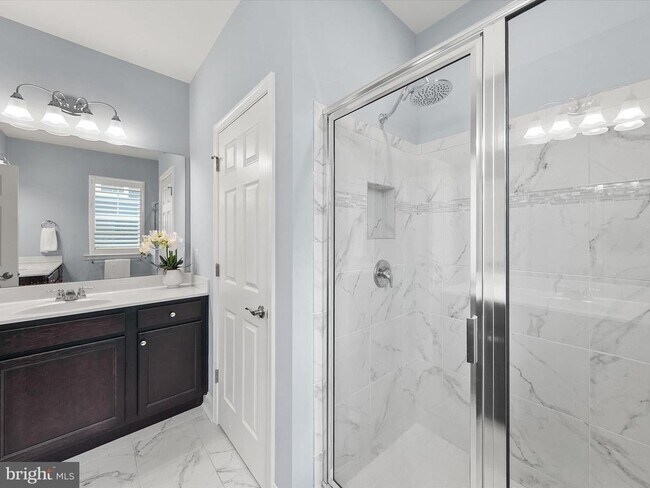 Building Photo - 26300 Tributary Blvd