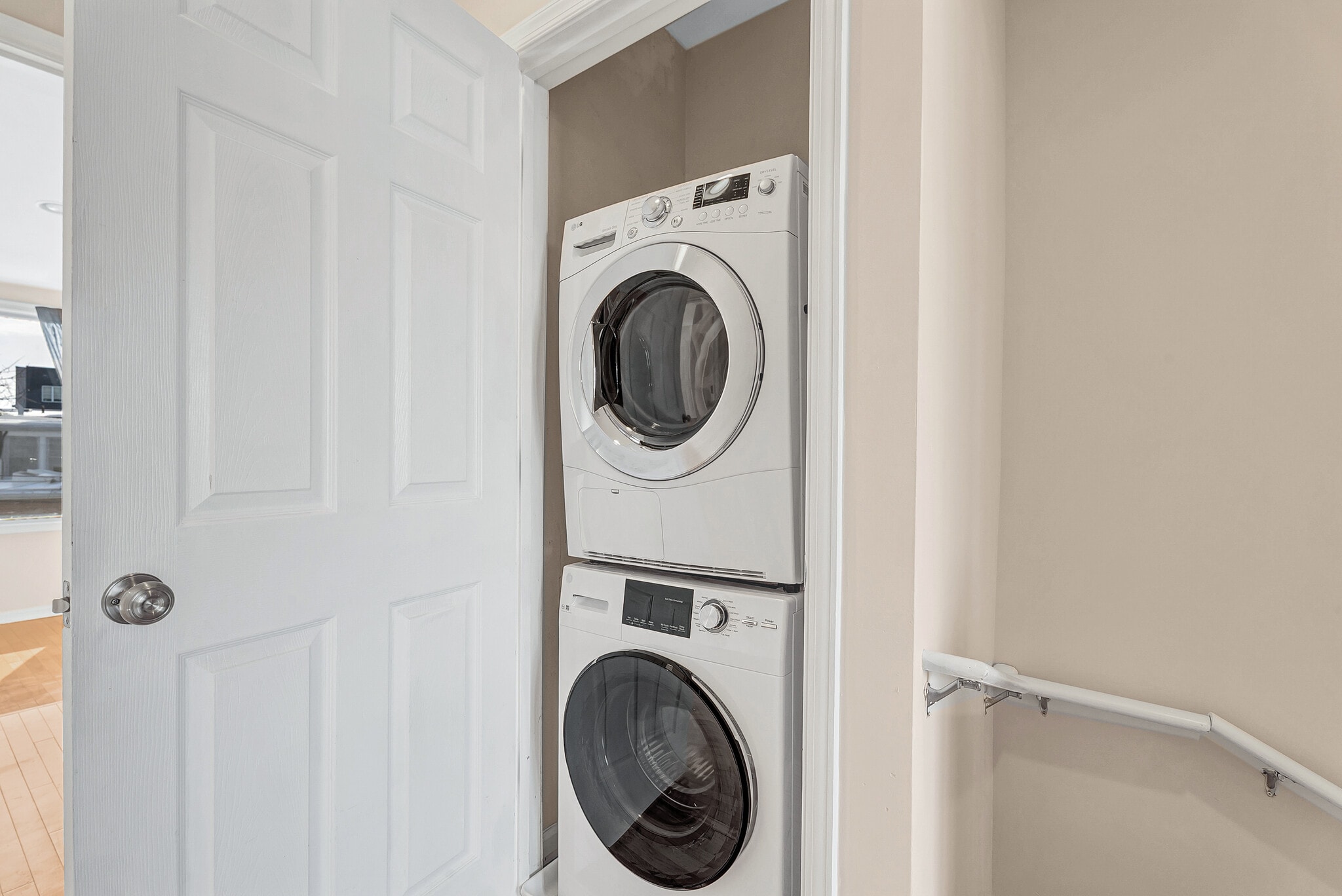 Building Photo - 1921 Bennett Pl NE