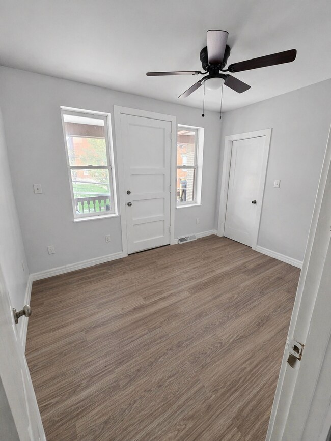 Building Photo - 1609 Brighton Pl