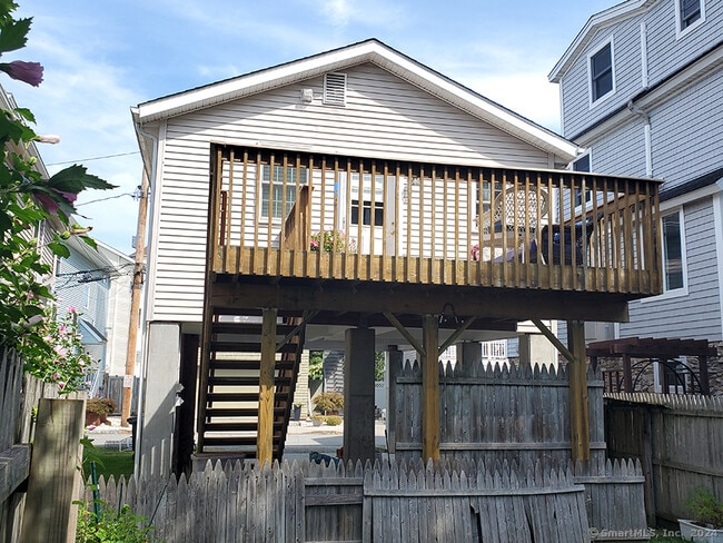 Building Photo - 12 Maddox Ave