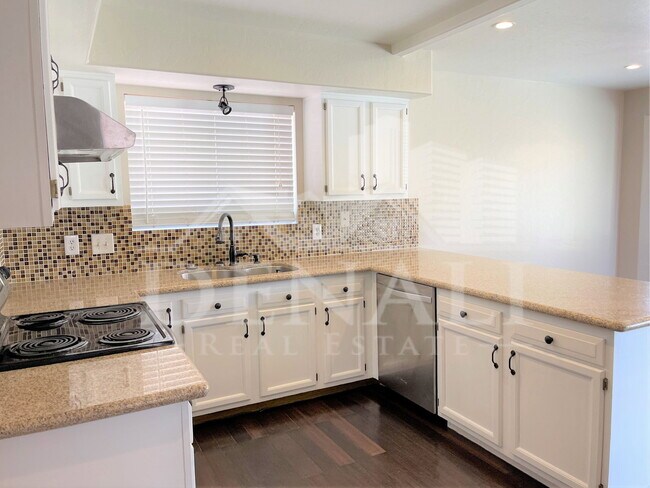 Building Photo - 3602 E Windmere Dr