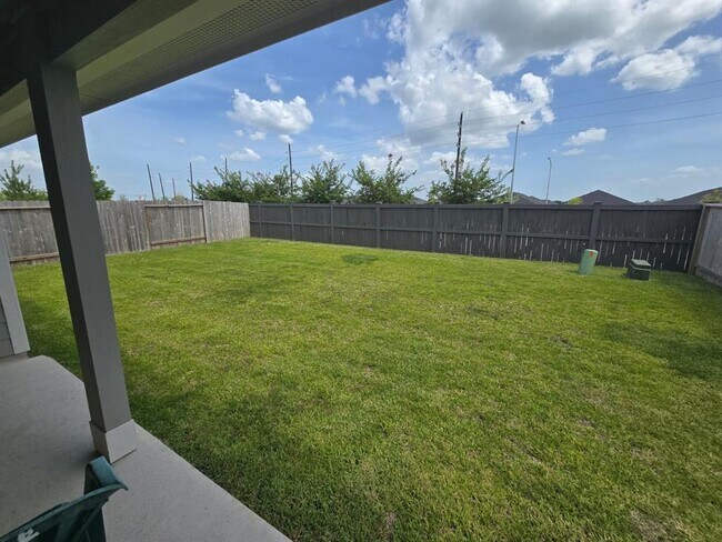 Building Photo - 1223 Via Sacra Dr