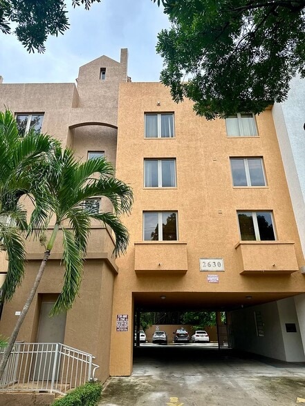 Building Photo - 2630 SW 28th St