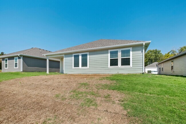 Building Photo - Beautiful, Brand New 4/2 in Gentry!